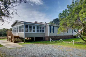 Lightkeeper's Retreat - Image 2