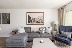 Ultra-Clean, Designer Condo in Downtown Scottsdale - Image 4