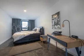 spacious designer apartment - Image 4