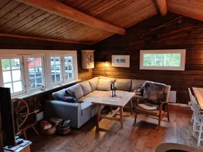 Centrally located on Sjusjøen, good sun conditions, views - Image 4