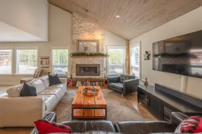 Luxury Mountain Home for a Fresh Air Experience!!! - Image 2