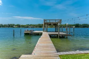 3 Private Suites | Private 1st Floor | Waterfront - Image 2