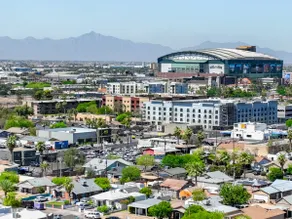 Cute & Cozy Renovated APT in the Heart of Phoenix - Image 4