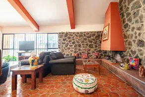 Private home with amazing garden and pool - Image 3