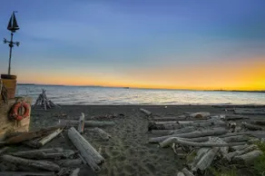 ”Ocean view retreat with beach access and kayaks” - Image 4