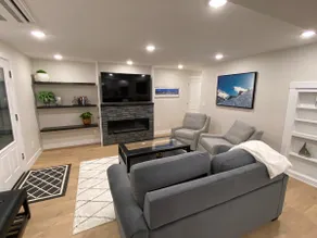 Home Ski Home - new, clean and bright - Image 3