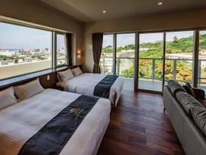[Maximum 8 people] With a balcony with lighting on two sides! Spacious premium suite overlooking lush hills and Kitaya - Image 3