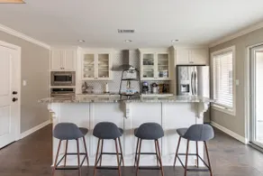 Entire home! King Suite, Free Wifi/Netflix - Image 5