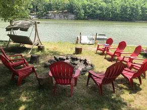 Lakefront Villa! Sleeps 14, Hot tub, boats! - Image 3