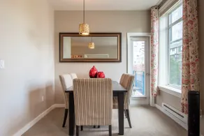 Stunning 2 Bedroom 2 Bath Home in Seattle!⁴ - Image 5