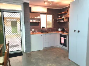 Industrial 11 - 1BRM Unit with Courtyard & Parking - Image 5