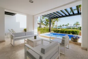 Relaxing & Stylish Private Beach Condo with pool - Image 5