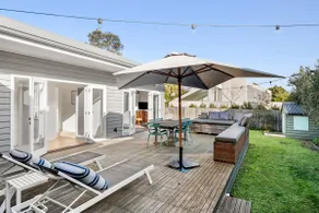 Seaview Style accommodating larger groups - Image 5