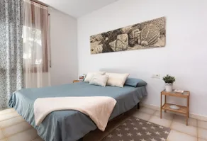Apartment with a pool and parking, 3 minutes from the beach - Image 2