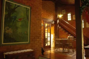 Cozy retreat overlooking the mountains - Image 2