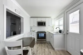 Epic Condo by the Beach - Image 4