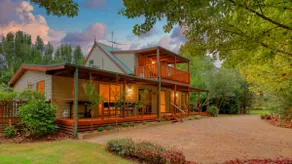 McNamara Cottage - Accommodates 8 - two night min - Image 3