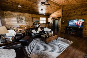 5 min to Buffalo River, mountain retreat w/ view - Image 5