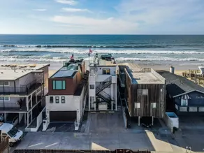 Oceanfront Penthouse with Private Deck & Grill - Image 3