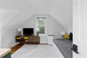 Cozy Home near DT PGH 🐶 friendly + fenced yard! - Image 3