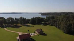 Vacation home by the lake with sauna - Image 3