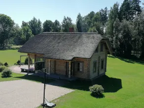Vacation home by the lake with sauna - Image 5