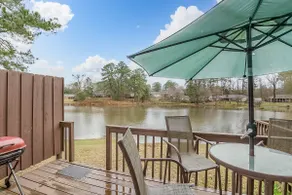 Lakeside Retreat and Close to UA! 838 reviews. - Image 4