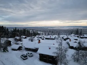 Cozy log cabin in popular Fryksås - Image 4