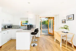 Rural Retreat in Rowington, Warwickshire - Pass the Keys - Image 5