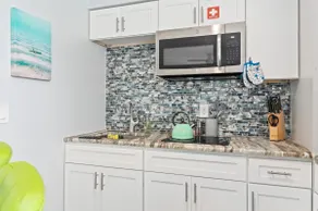 Riverview Green: Downtown Melbourne Apartment - Image 3