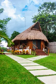 May Flowers House - Image 5