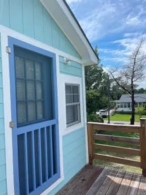 *Two Fish* Cozy Island Cottage - Image 2