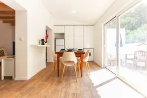CAPARICA BEACH VILLA - Image 3