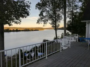 Ohio River Retreat - Relax Riverside With Us - Image 2