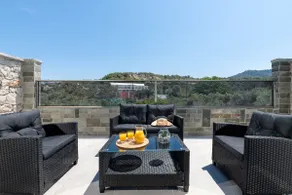 Artemis Pool Front Suite - Image 3