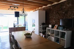 Casa da Ribeira Guesthouse - Image 4