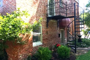 Pied-a-terre…Arts District, Historic Main & Purdue - Image 5
