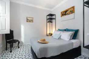 Historic house: exclusive design, great location - Image 2