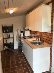 Entire apartment in central Sunne with a cozy backyard. - Image 2