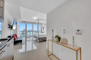Penthouse Unit Icon W Brickell - Image 2