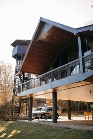 Riverfront Getaway with a View - Image 5