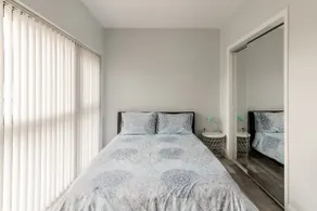 Cozy Uptown retreat with free parking - Image 3