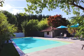 Quiet apartment in residence with pool - Image 2