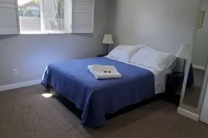 Spacious New Apartment with Excellent Location - Image 5