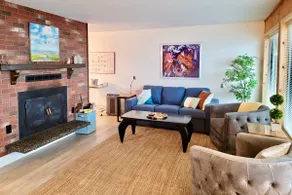 Spectacular Waterfront- Views, Hot Tub, Fireplace - Image 3