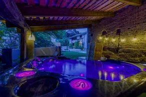The ”375”: Charm, Spa, Heated Pool*, Air Conditioning - Image 3