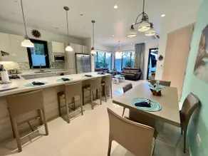 Lux Condo 2BR/2.5BTH Ground floor + Next to pool - Image 4