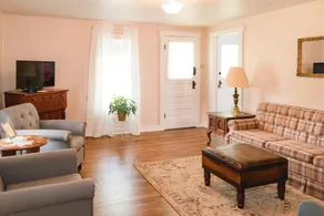 Little Farmhouse near Columbia KY•Quiet Rural Stay - Image 2