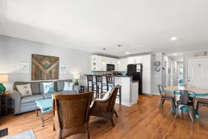 Laid Back By The Sea - Steps from the beach with amazing ocean views, Parking for 2 included, condo - Image 3