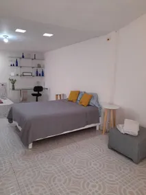Entire house, electric garage - Image 3